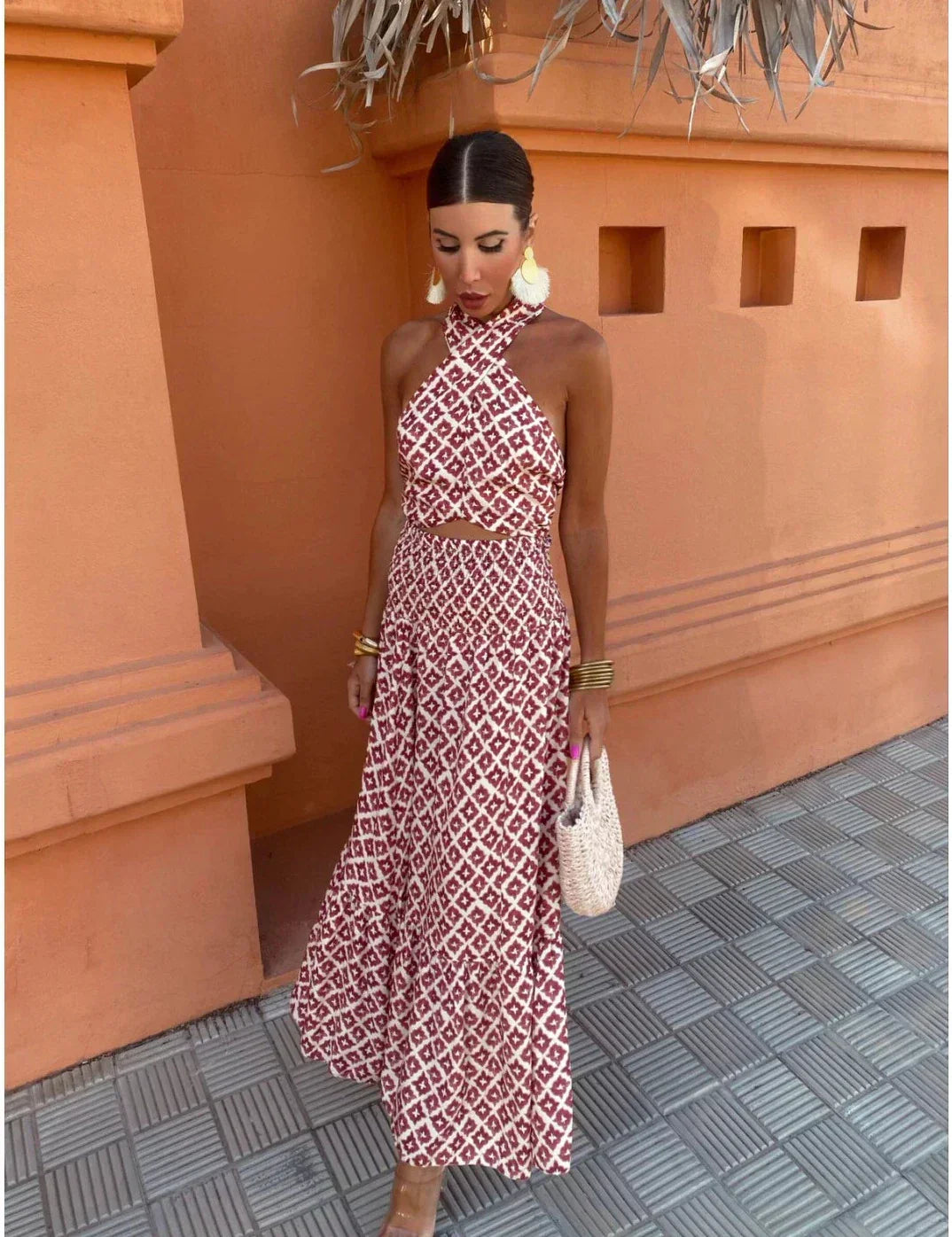 Mickay | Elegant Off-Shoulder Mid-Length Gathered Dress